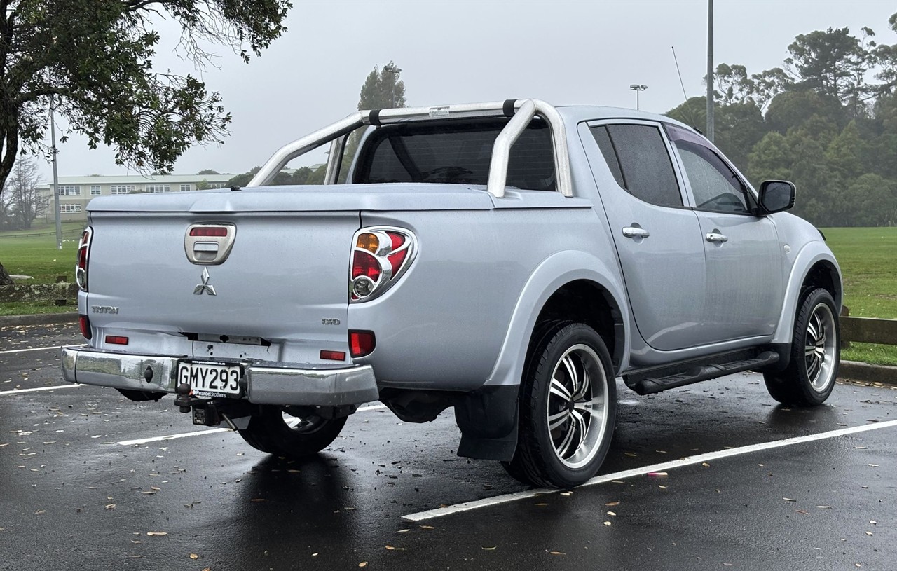 2012 Mitsubishi Triton
