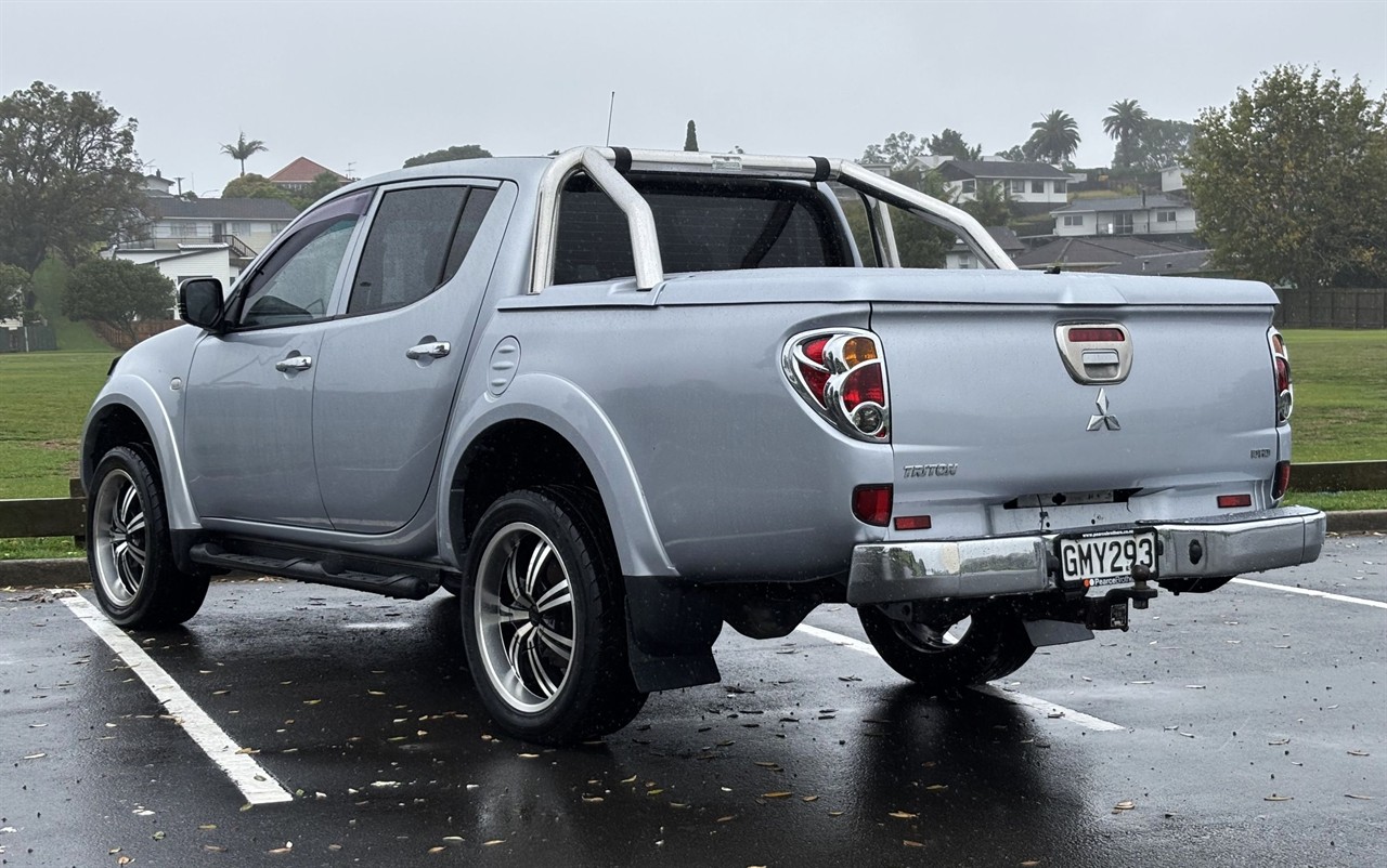 2012 Mitsubishi Triton