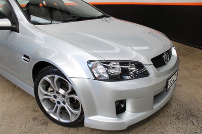 2010 Holden Commodore - Thumbnail
