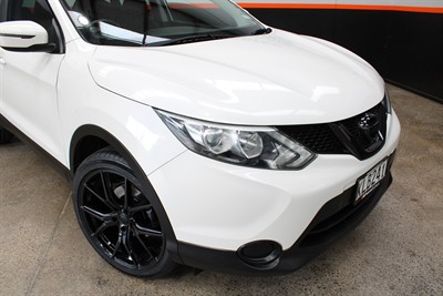 2017 Nissan Qashqai - Thumbnail