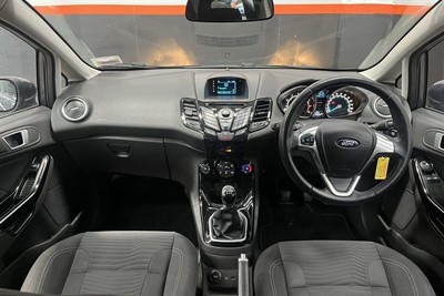 2015 Ford Fiesta - Thumbnail