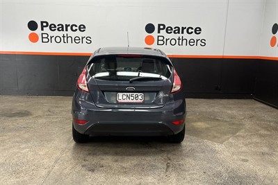 2015 Ford Fiesta - Thumbnail
