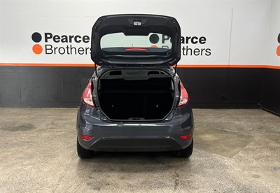 2015 Ford Fiesta - Thumbnail