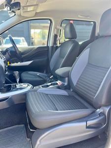 2021 Nissan Navara - Thumbnail