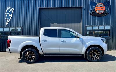 2021 Nissan Navara - Thumbnail