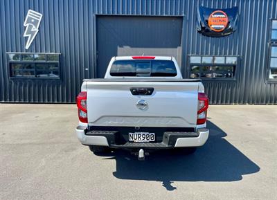 2021 Nissan Navara - Thumbnail