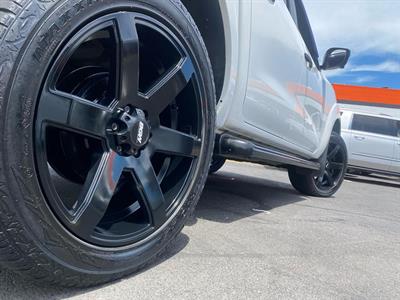 2018 Nissan Navara - Thumbnail