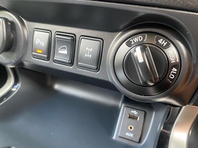 2018 Nissan Navara - Thumbnail
