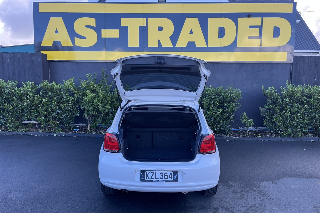 2011 Volkswagen POLO