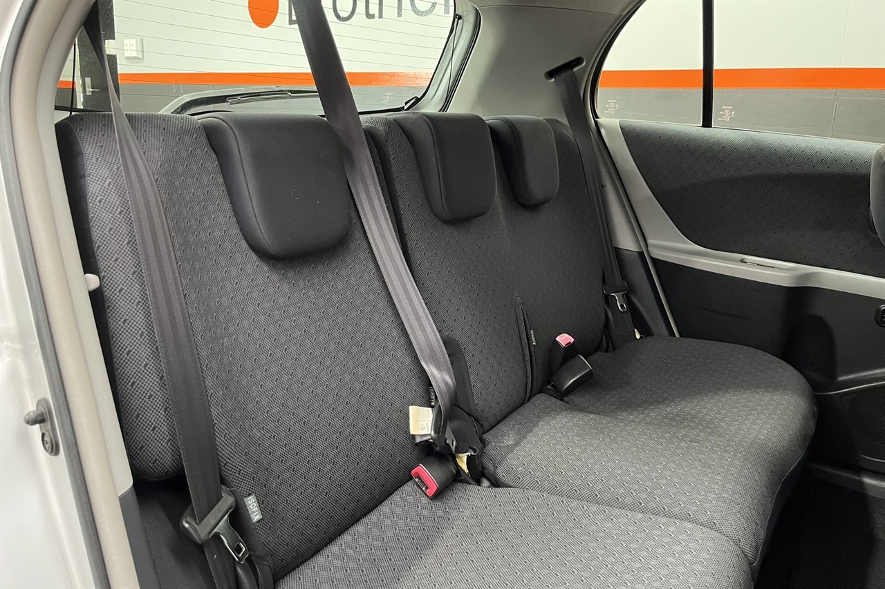 2010 Toyota YARIS