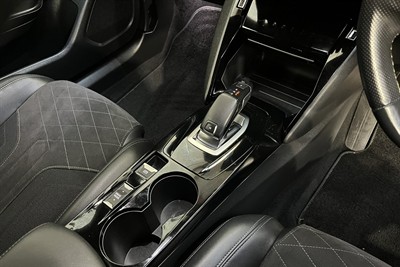 2021 Peugeot 2008 - Thumbnail