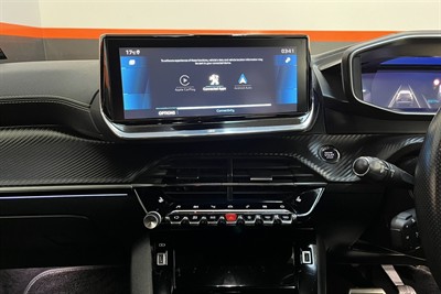 2021 Peugeot 2008 - Thumbnail
