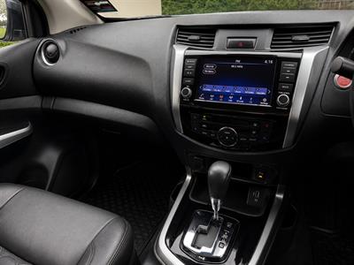 2022 Nissan Navara - Thumbnail