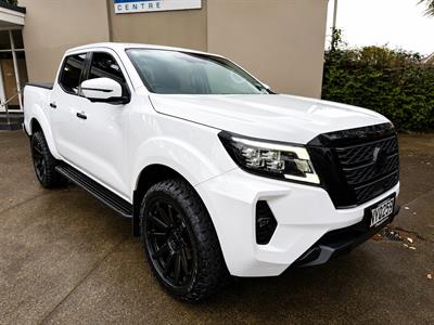 2022 Nissan Navara - Thumbnail