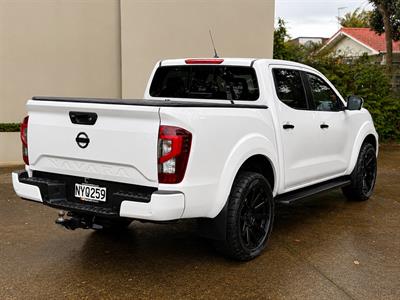 2022 Nissan Navara - Thumbnail