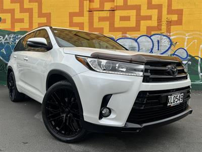 2017 Toyota Highlander - Image Coming Soon