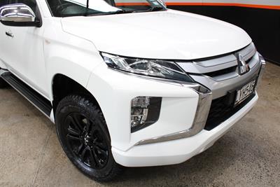 2019 Mitsubishi Triton - Thumbnail