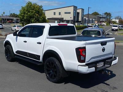 2021 Nissan Navara - Thumbnail