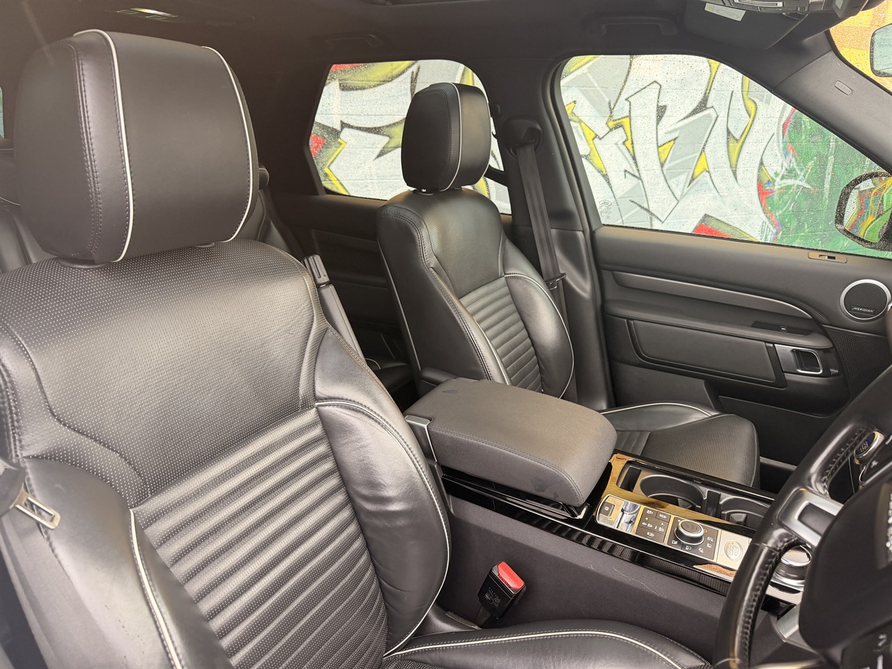2019 Land Rover DISCOVERY