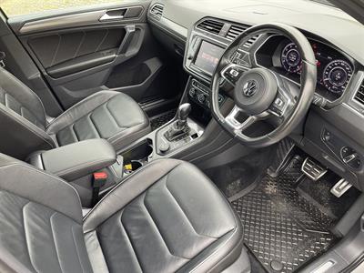 2017 Volkswagen Tiguan - Thumbnail