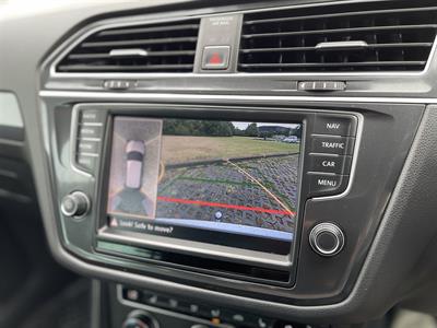 2017 Volkswagen Tiguan - Thumbnail