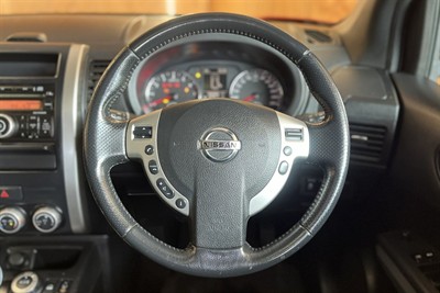 2010 Nissan X-Trail - Thumbnail