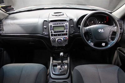 2009 Hyundai Santa Fe - Thumbnail