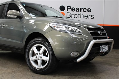 2009 Hyundai Santa Fe - Thumbnail