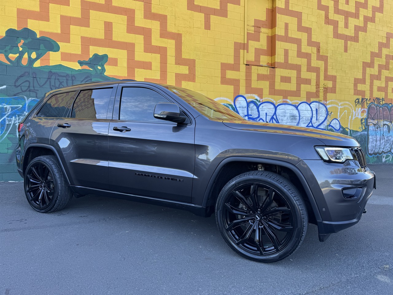 2018 Jeep GRAND CHEROKEE