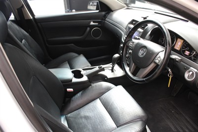 2012 Holden COMMODORE - Thumbnail