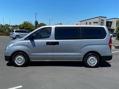 2017 Hyundai Iload - Thumbnail