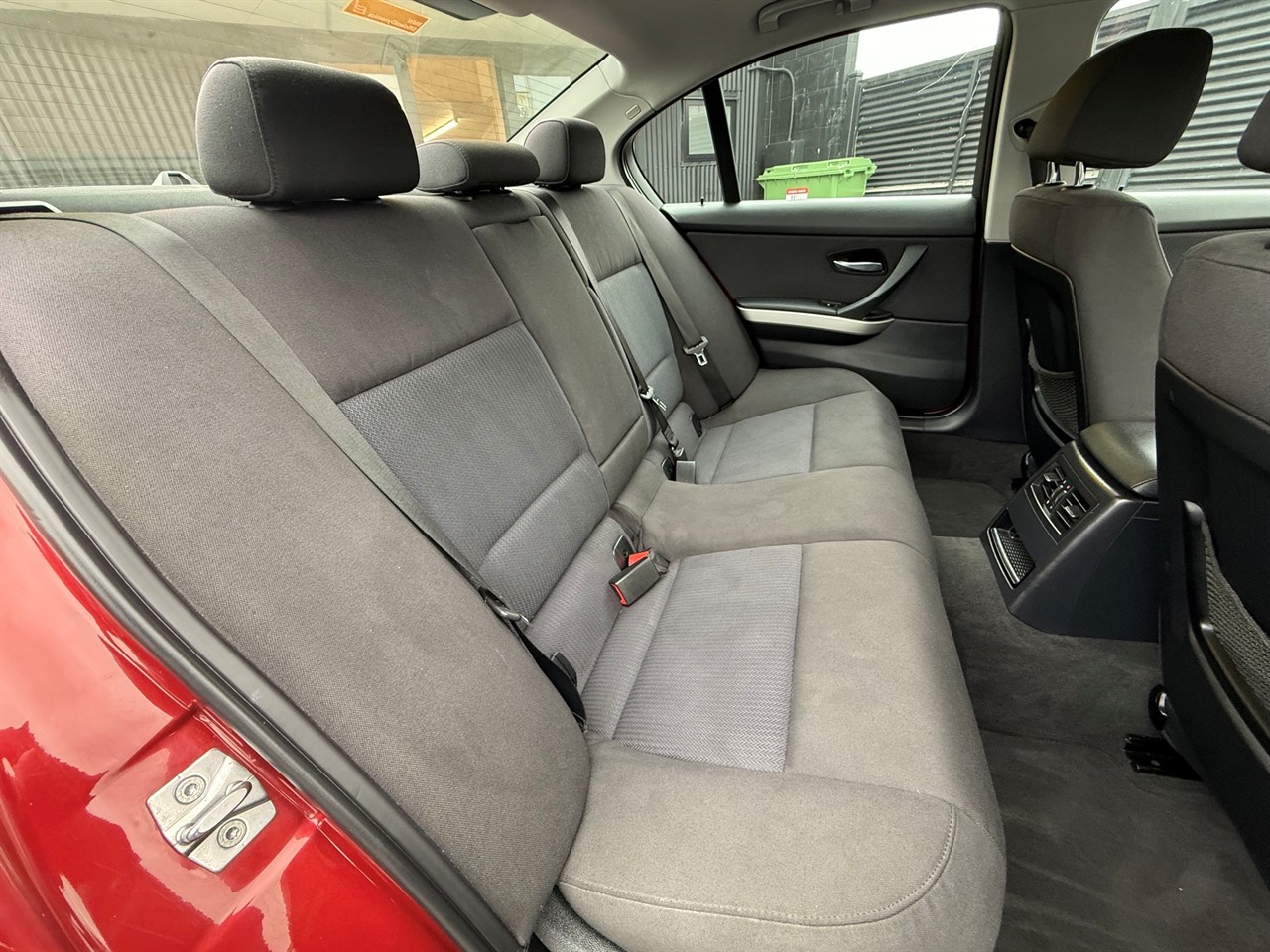 2011 BMW 320I
