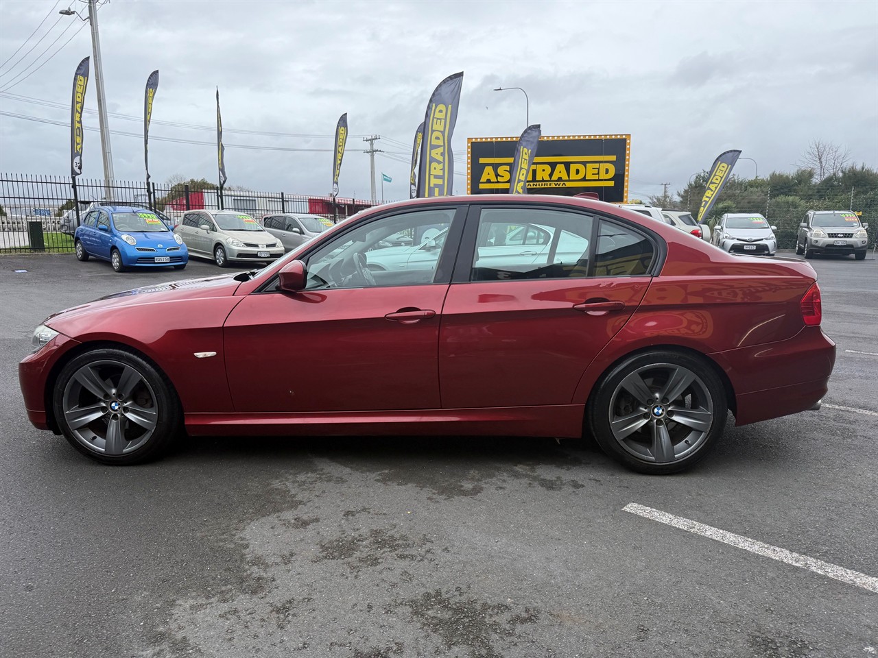 2011 BMW 320I