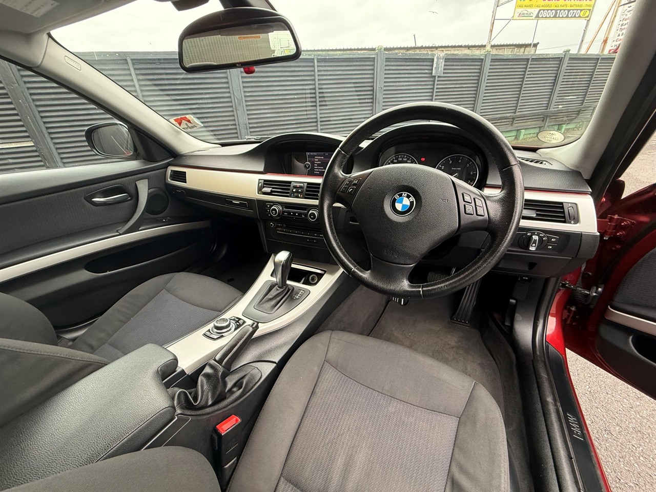 2011 BMW 320I