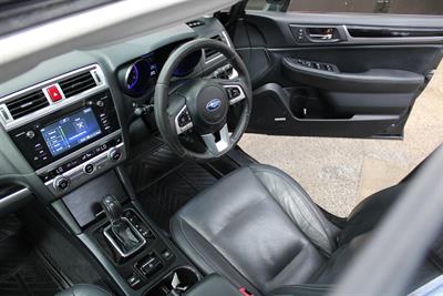 2015 Subaru OUTBACK - Thumbnail