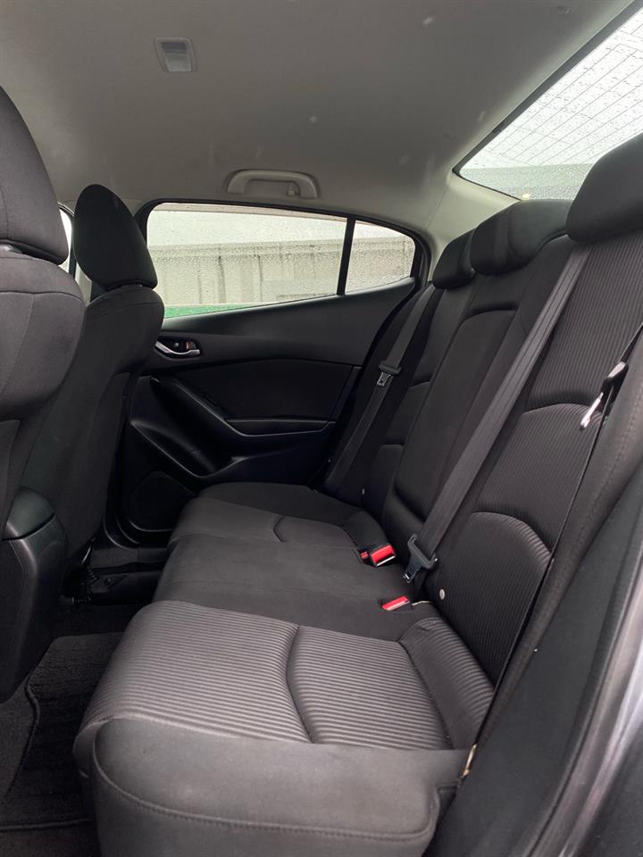 2014 Mazda Axela