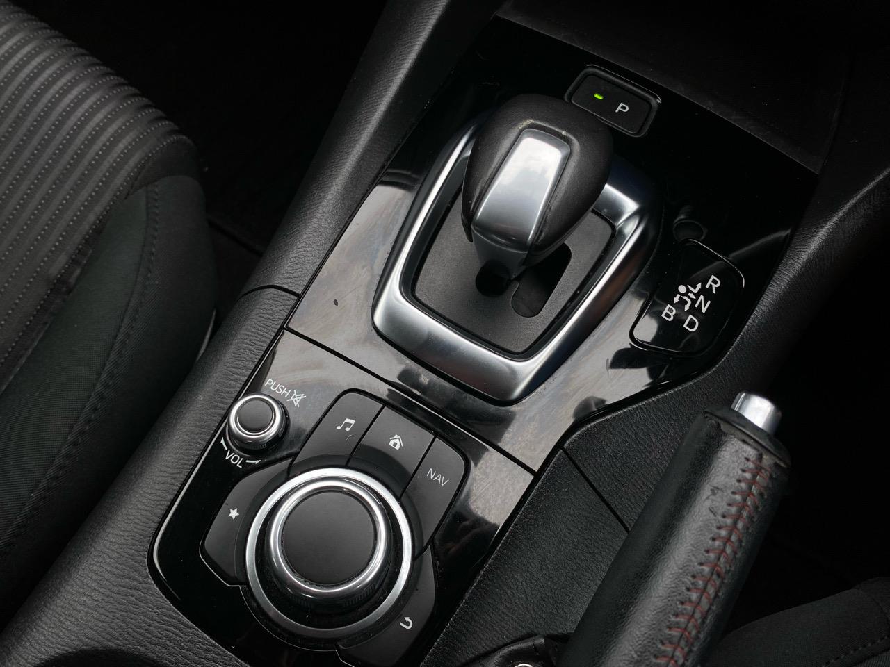 2014 Mazda Axela