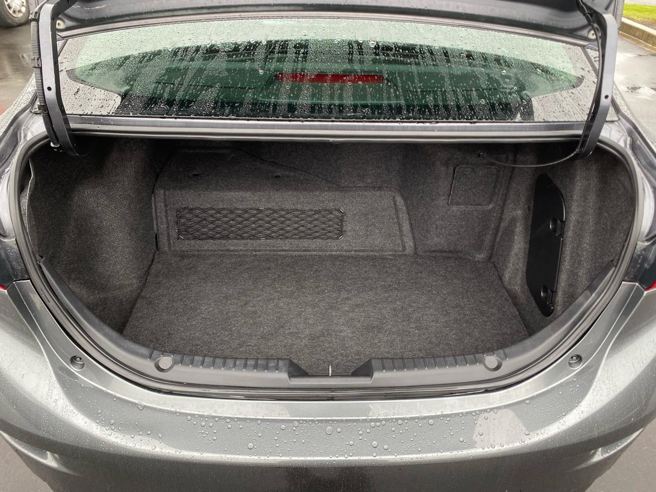 2014 Mazda Axela