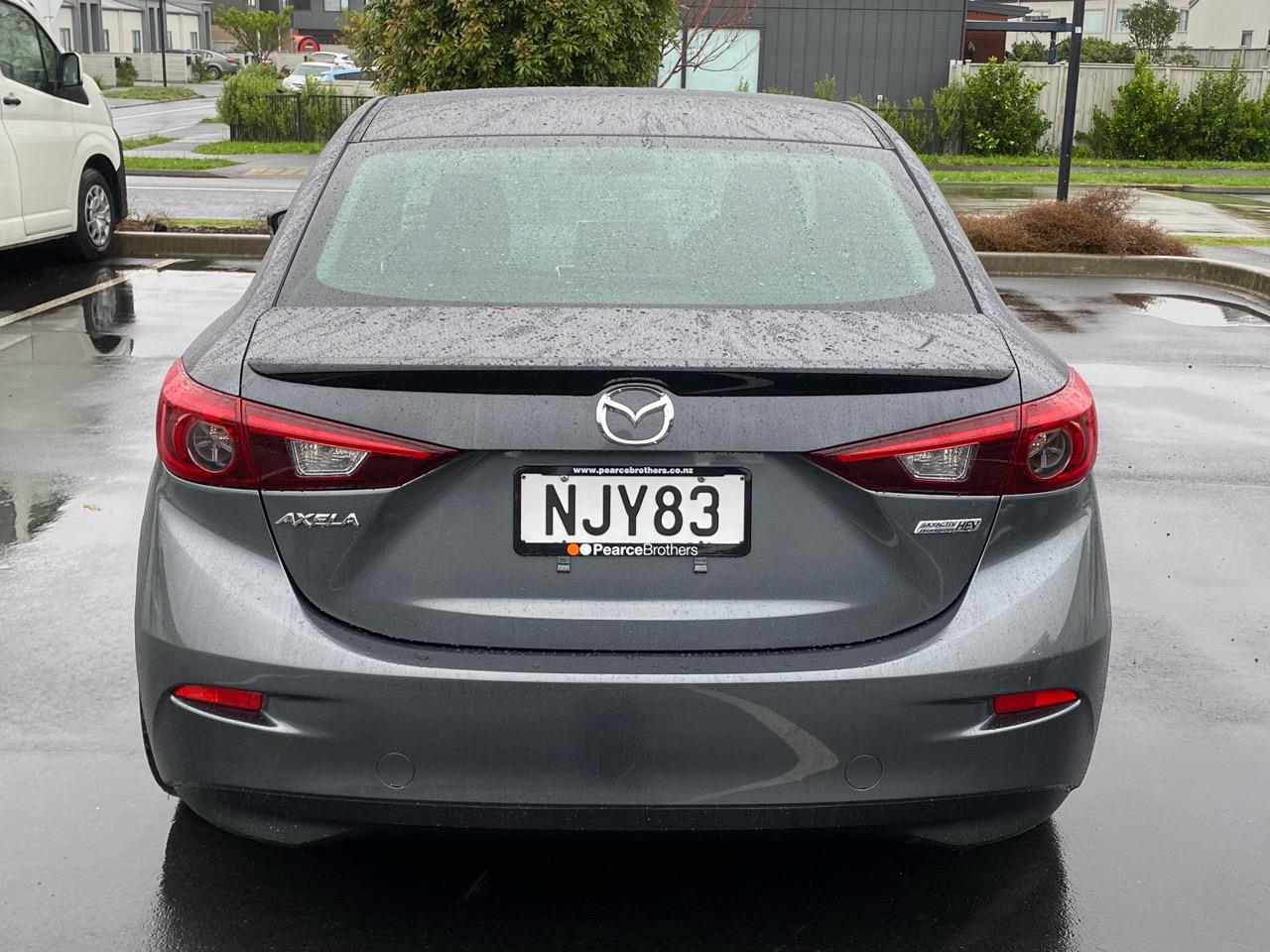 2014 Mazda Axela