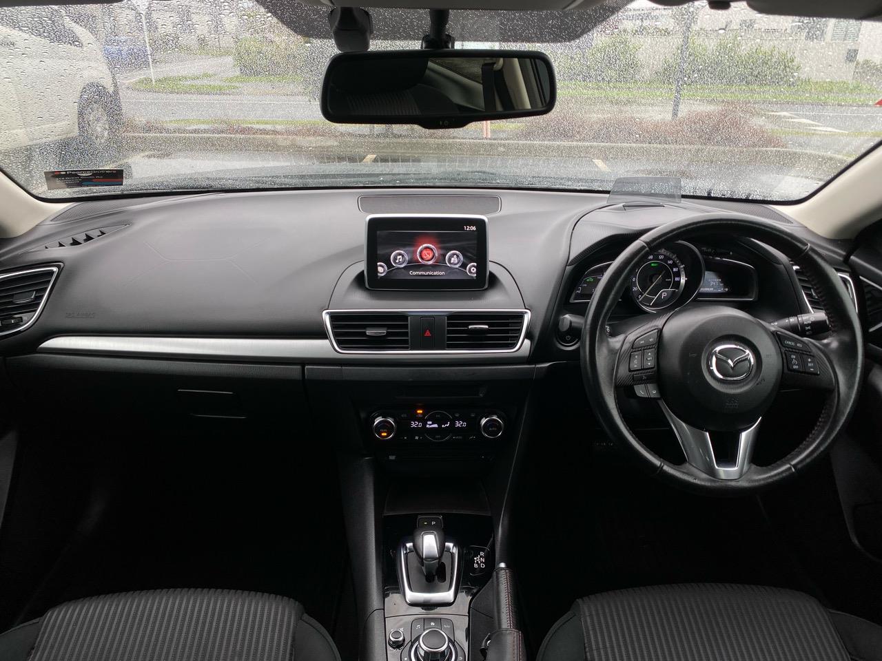 2014 Mazda Axela