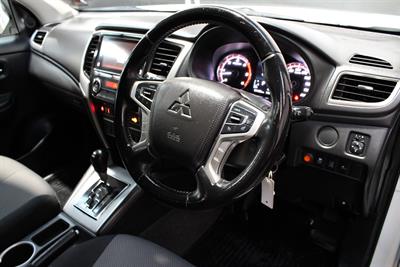 2020 Mitsubishi Triton - Thumbnail