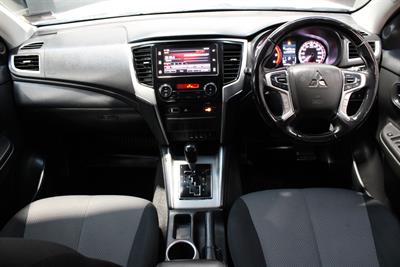 2020 Mitsubishi Triton - Thumbnail