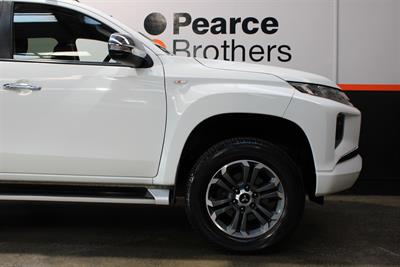 2020 Mitsubishi Triton - Thumbnail
