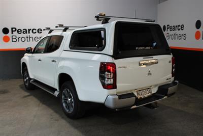 2020 Mitsubishi Triton - Thumbnail