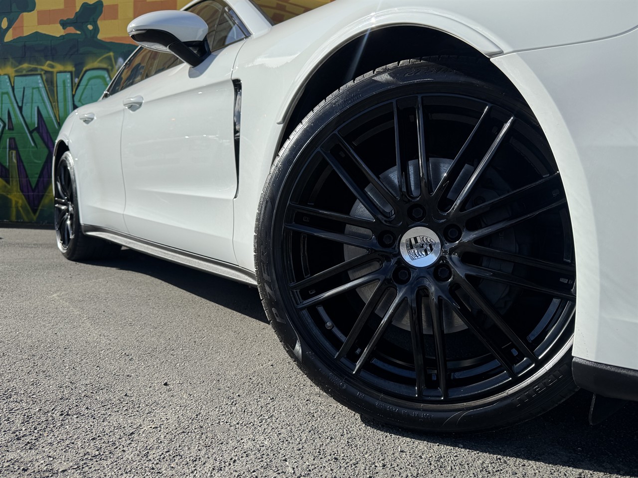 2017 Porsche PANAMERA