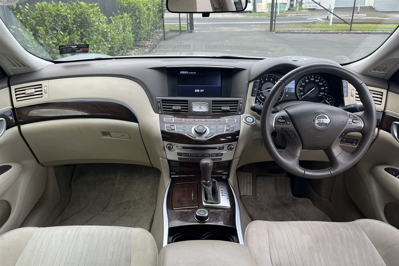 2010 Nissan Fuga