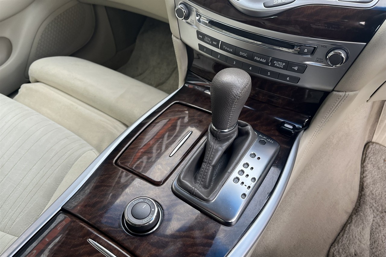 2010 Nissan Fuga