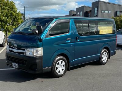 2013 Toyota Hiace - Thumbnail
