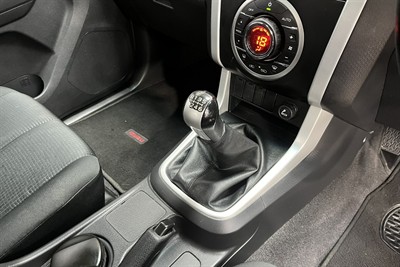 2017 Isuzu D-Max - Thumbnail