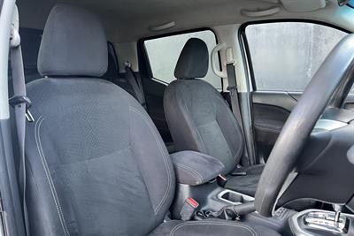 2017 Nissan Navara - Thumbnail